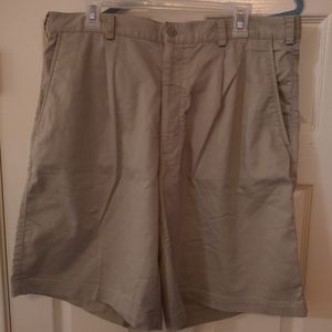 Nike Golf Flat Front Beige Chino Shorts Men's sz 36x10.